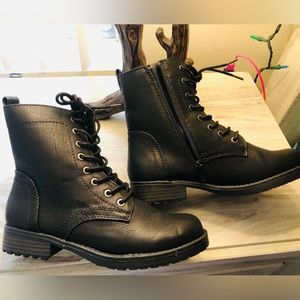 Combat boots 6 black